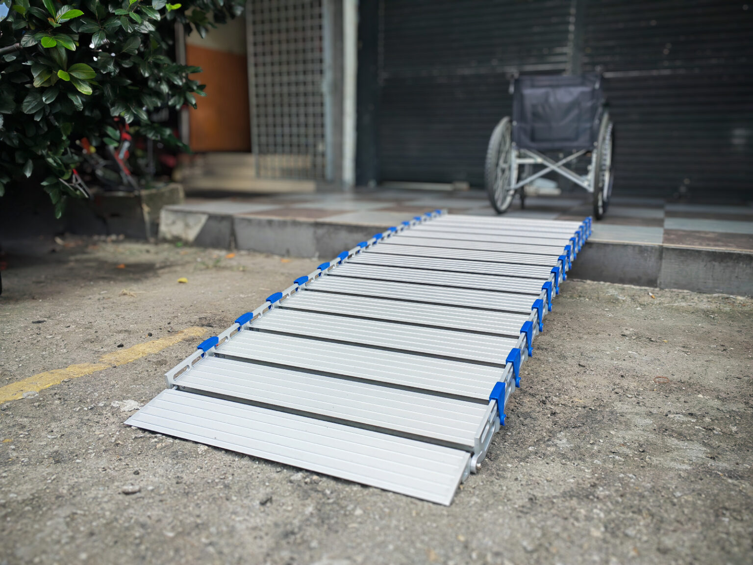 KODO Rollable Aluminum Wheelchair Ramp - Kodo Mobility Solutions