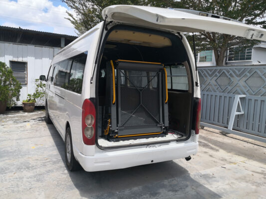 van wheel chair lift