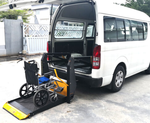 vehicle lift chair