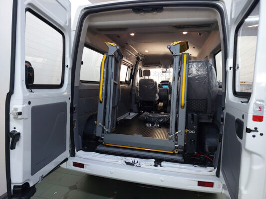 wheelchair lift vehicle